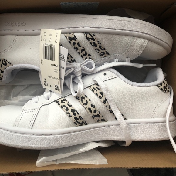 adidas grand court leopard print